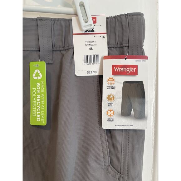 NWT Wrangler Flex Shorts Men’s Size 48 - Picture 3 of 5